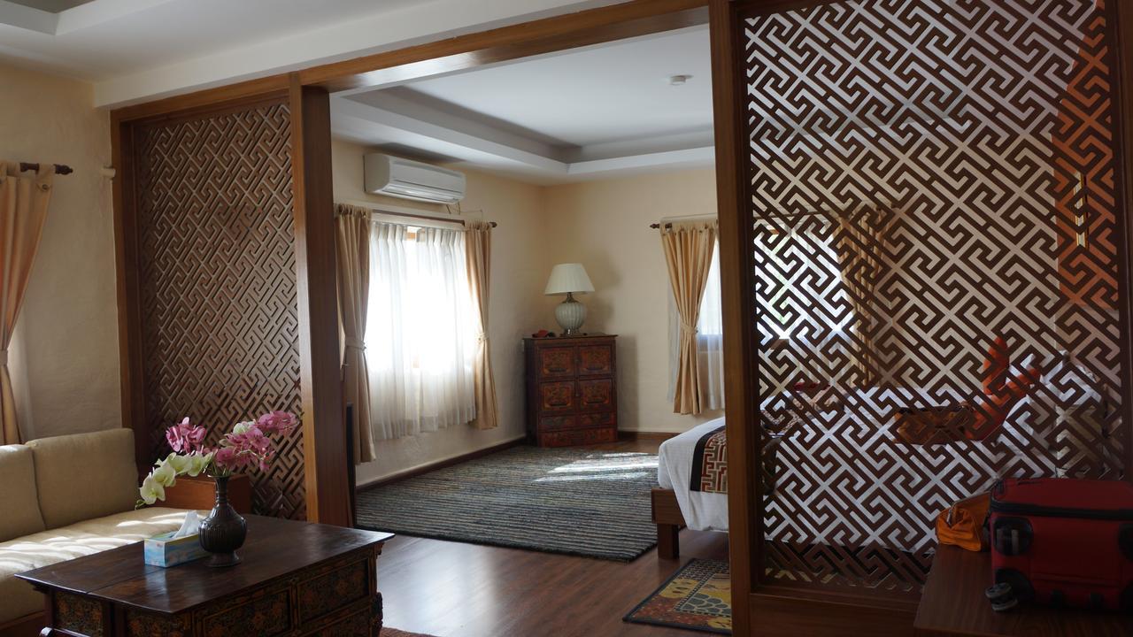 Royal Mustang Resort Nambo Ngoại thất bức ảnh